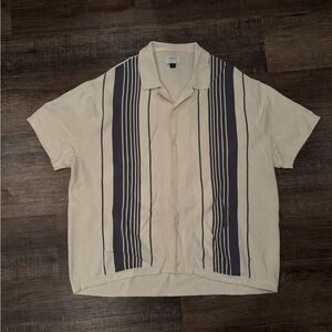 American Eagle button up